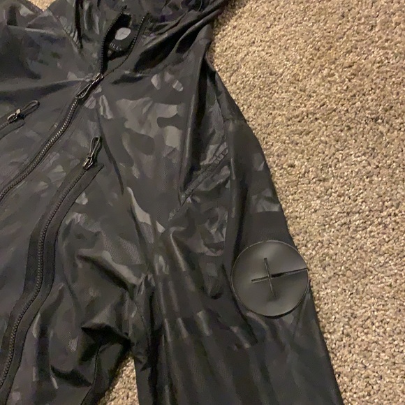 Cahill + windbreaker - Picture 5 of 8